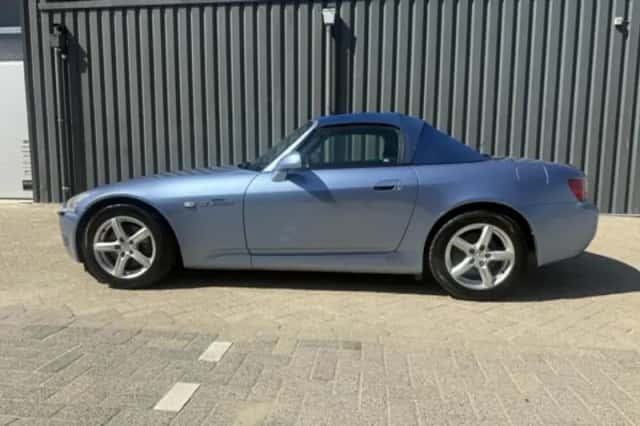 Honda S2000 (2003) thumbnail 5