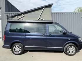 Volkswagen California (2011) thumbnail 2