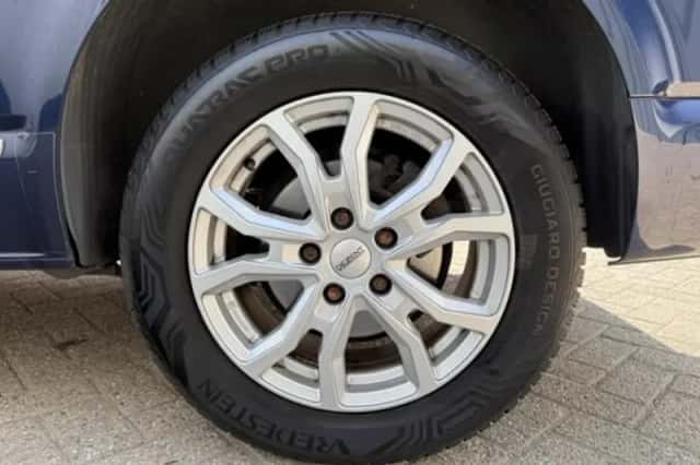 Volkswagen California (2011) thumbnail 16