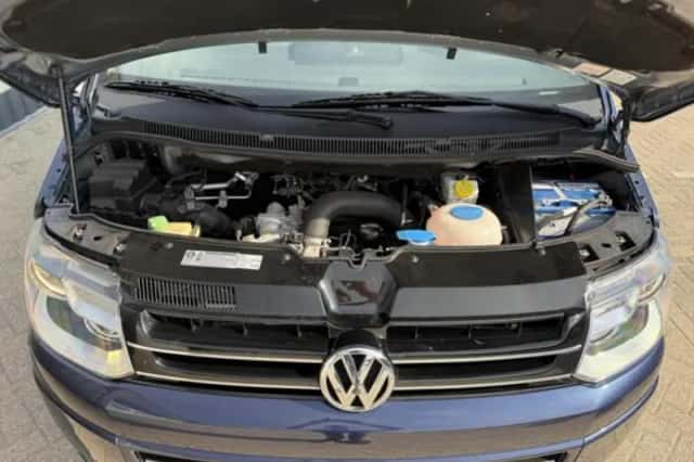 Volkswagen California (2011) thumbnail 18