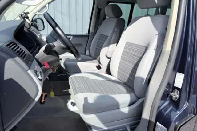 Volkswagen California (2011) thumbnail 19