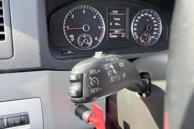 Volkswagen California (2011) thumbnail 26