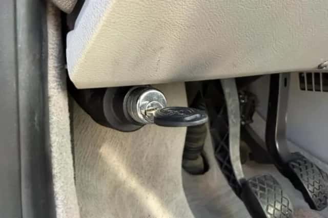 Volkswagen California (2011) thumbnail 10