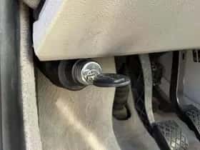 Volkswagen California (2011) thumbnail 10