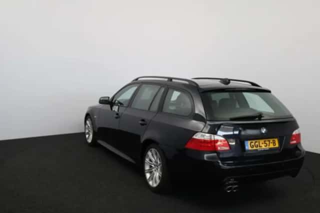 BMW 5-Serie (2024) thumbnail 2