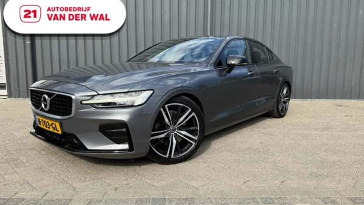 Volvo S60 (2020) — foto 1