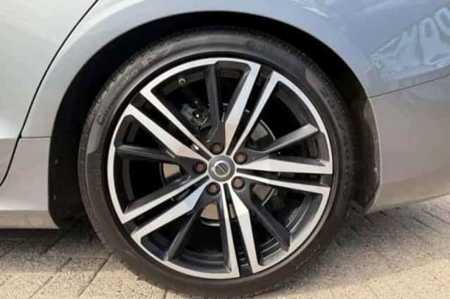 Volvo S60 (2020) thumbnail 4