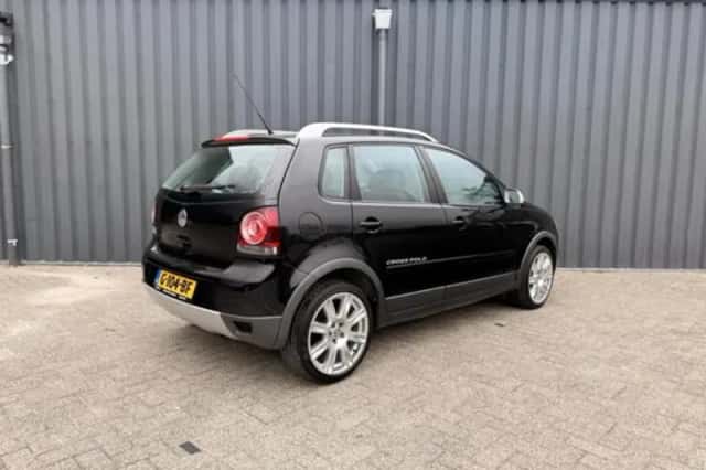 Volkswagen Polo (2019) thumbnail 2