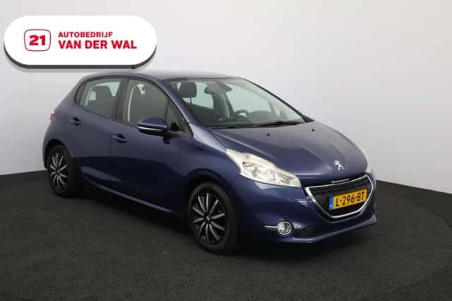 Peugeot 208 (2012) thumbnail 1