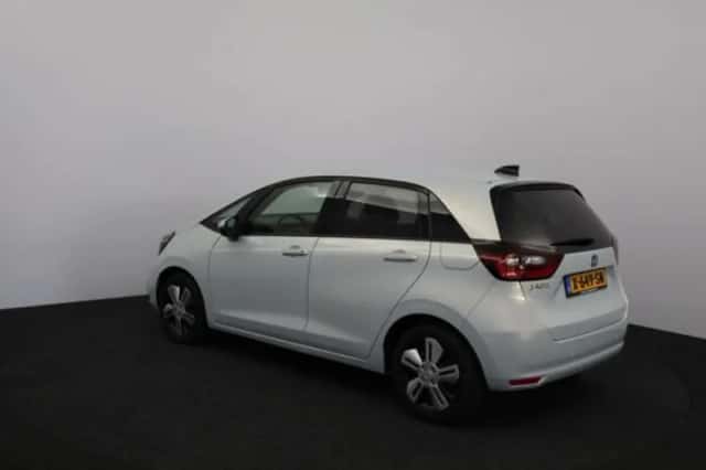 Honda Jazz (2024) thumbnail 2