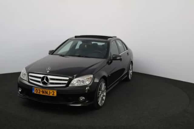 Mercedes-Benz C-Klasse (2010) thumbnail 3