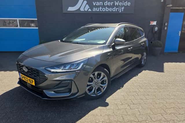 Ford Focus (2023) thumbnail 2