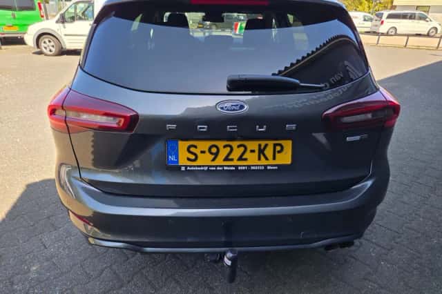 Ford Focus (2023) thumbnail 4