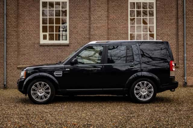 Land Rover Discovery (2012) thumbnail 1