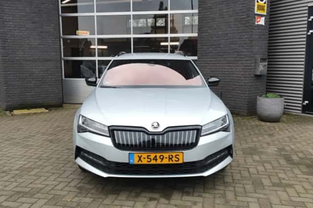 Škoda Superb (2020) thumbnail 3