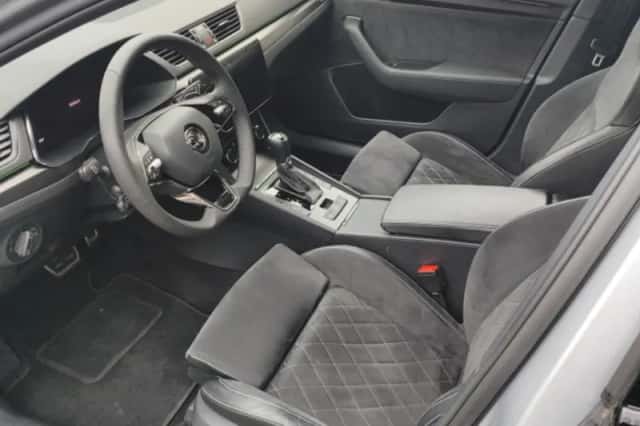 Škoda Superb (2020) thumbnail 6