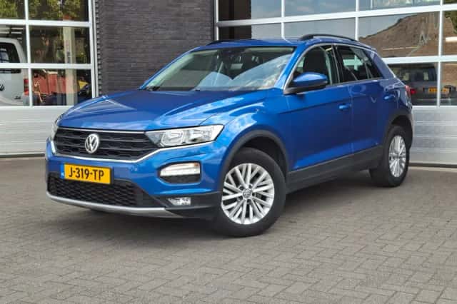 Volkswagen T-Roc (2018) thumbnail 4