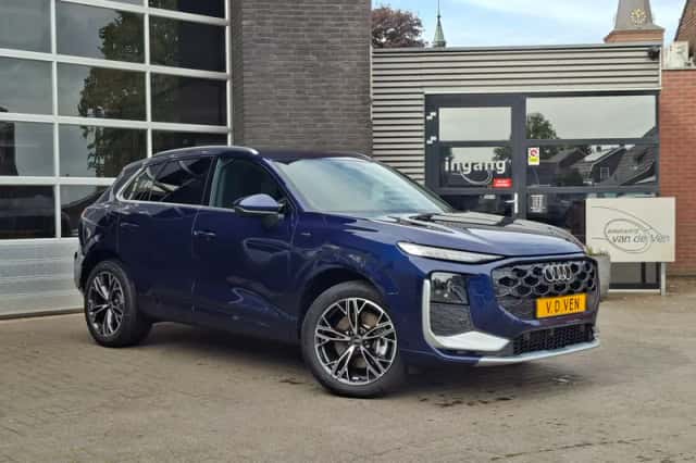 Audi Q3 (2025) thumbnail 1