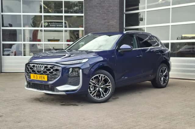 Audi Q3 (2025) thumbnail 4