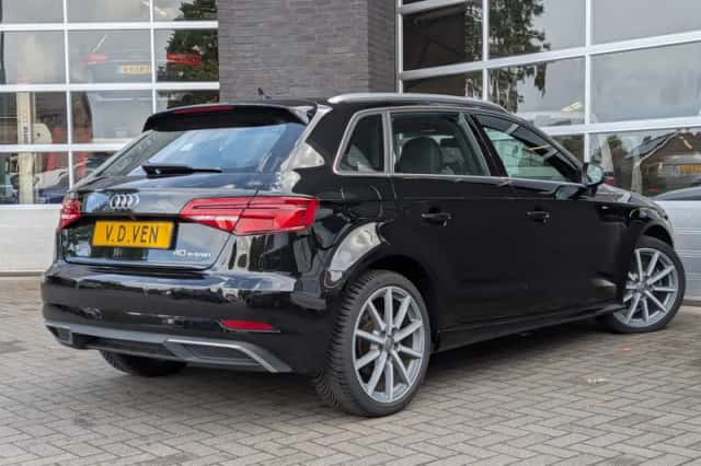 Audi A3 (2013) thumbnail 5