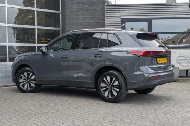 Volkswagen Tiguan (2026) thumbnail 5