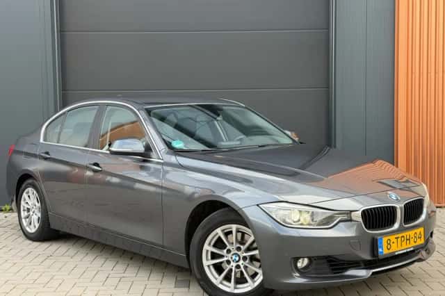 BMW 3-Serie (2014) thumbnail 1