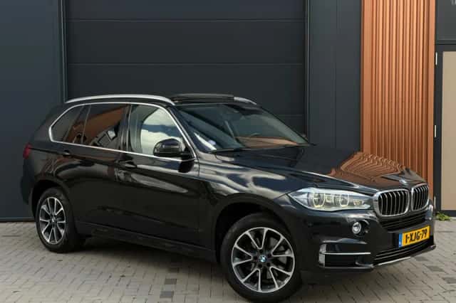 BMW X5 (2014) thumbnail 1
