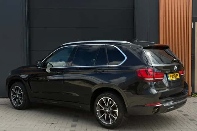 BMW X5 (2014) thumbnail 5