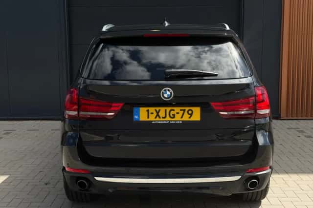 BMW X5 (2014) thumbnail 6