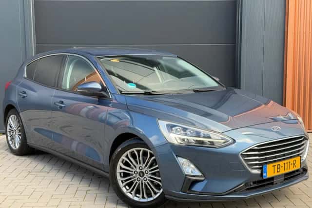 Ford Focus (2018) thumbnail 1
