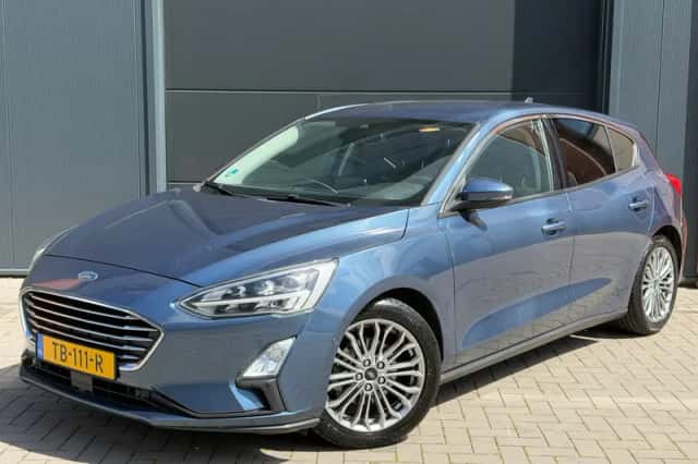 Ford Focus (2018) thumbnail 3