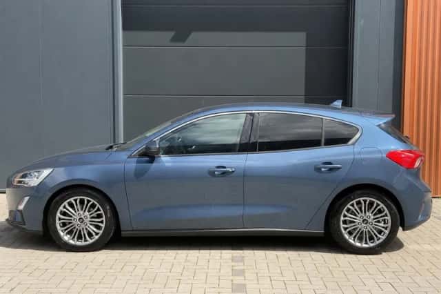 Ford Focus (2018) thumbnail 4