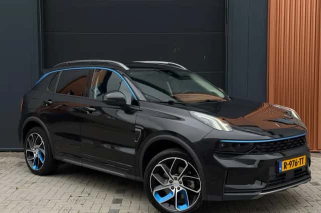 Lynk & Co 01 (2022) thumbnail 1