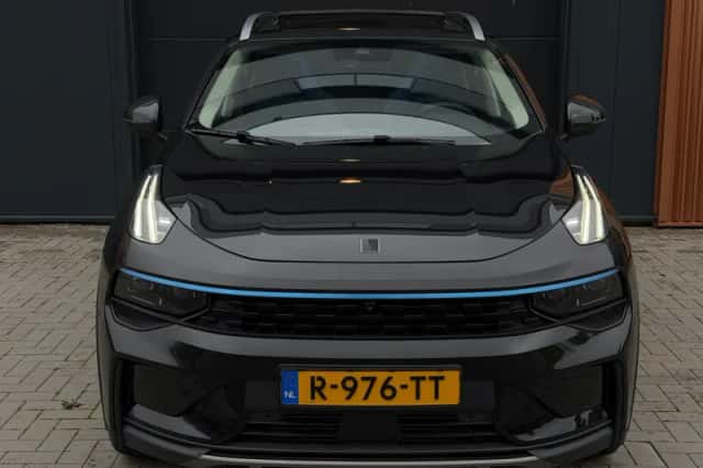 Lynk & Co 01 (2022) thumbnail 2