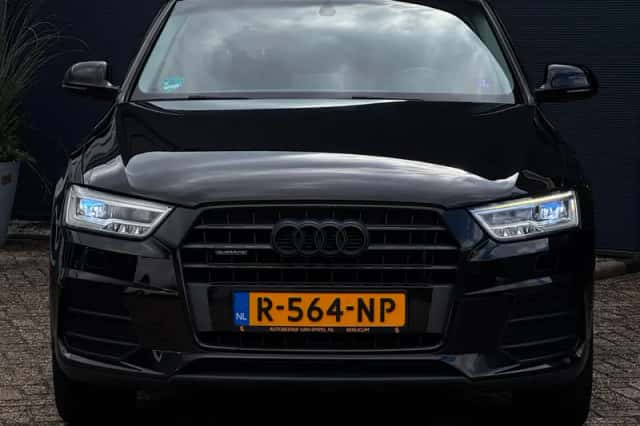 Audi Q3 (2016) thumbnail 3