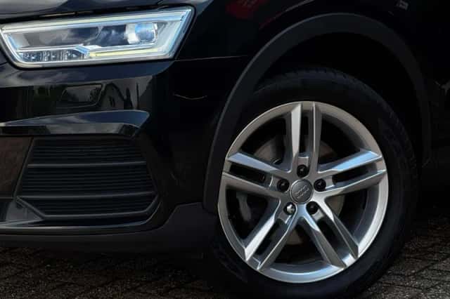 Audi Q3 (2016) thumbnail 5