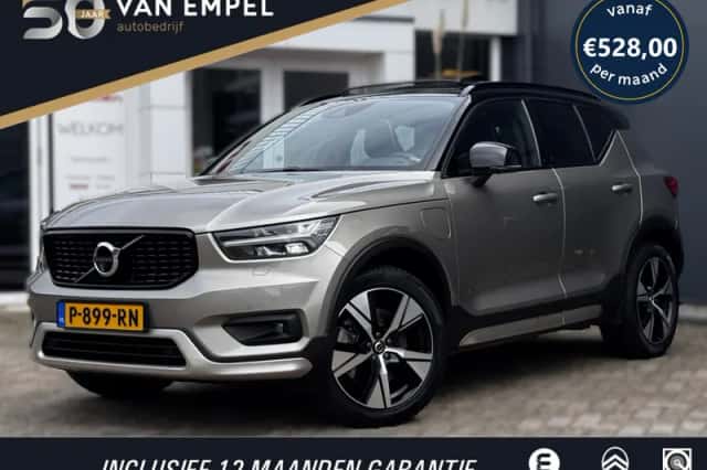 Volvo XC40 (2022) thumbnail 2