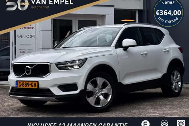 Volvo XC40 (2019) thumbnail 2