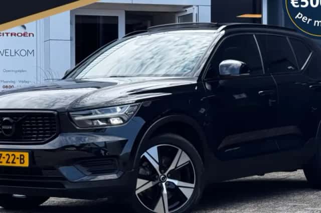 Volvo XC40 (2022) thumbnail 1