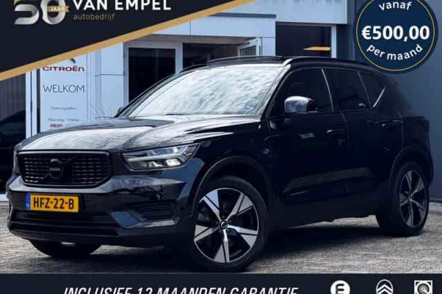 Volvo XC40 (2022) thumbnail 2