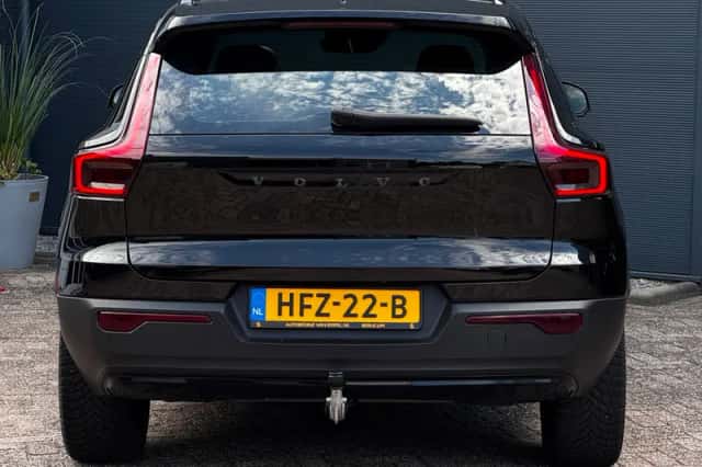 Volvo XC40 (2022) thumbnail 5
