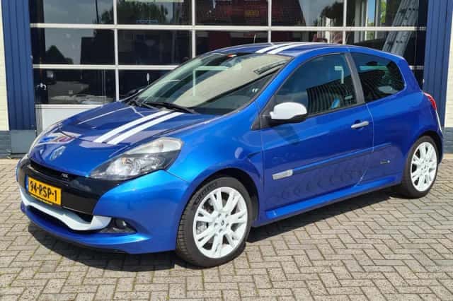 Renault Clio (2011) thumbnail 2
