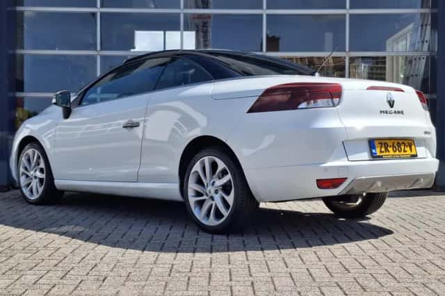 Renault Mégane (2011) thumbnail 5