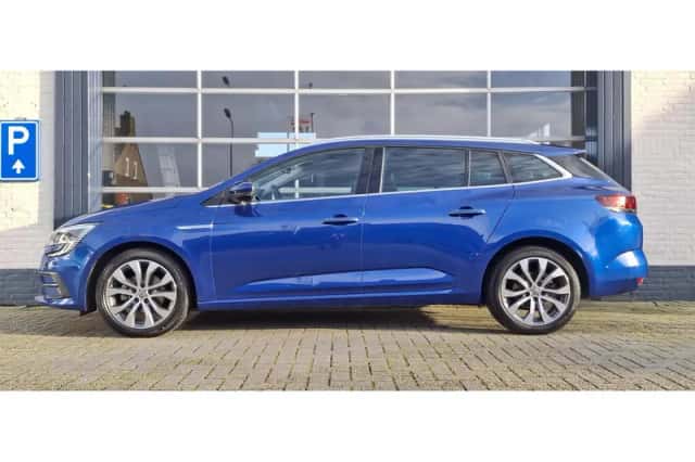 Renault Mégane (2023) thumbnail 2