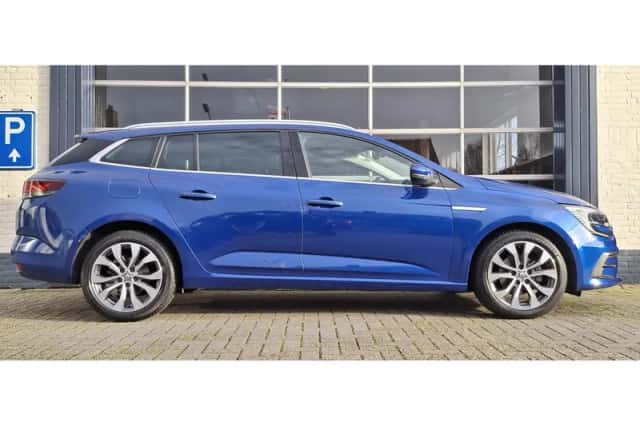 Renault Mégane (2023) thumbnail 6