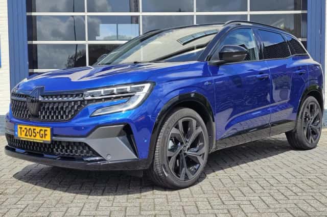 Renault Austral (2023) thumbnail 1