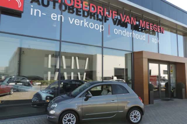 Fiat 500 (2019) thumbnail 2