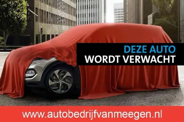 Ford Kuga (2022) thumbnail 1
