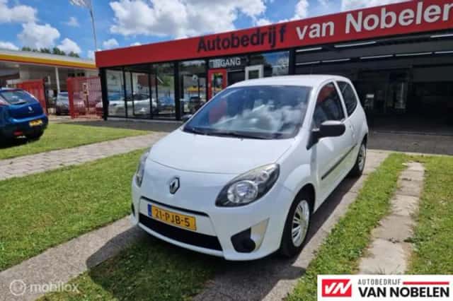 Renault Twingo (2011) thumbnail 1