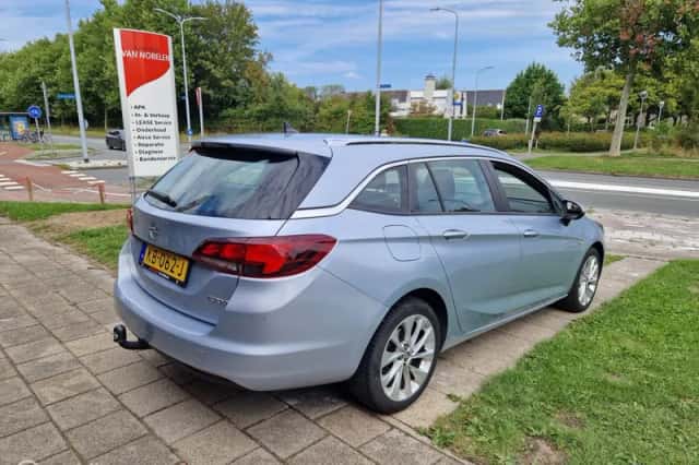 Opel Astra Sports Tourer (2016) thumbnail 6